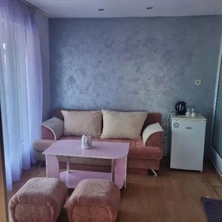 بيت ضيافة семейна къща 