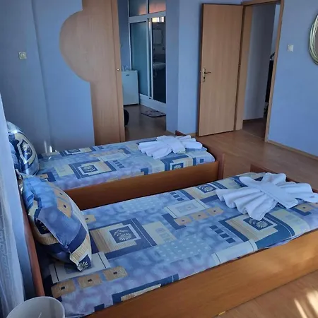 Maison d'hôtes семейна къща 
